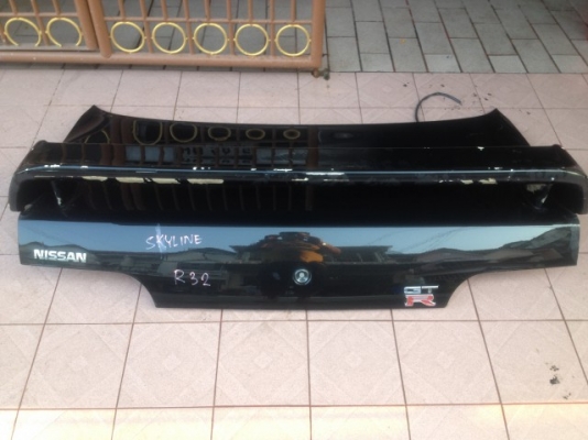ฝาท้าย NISSAN SKYLINE R32 GTR ครบๆเก่าญี่ปุ่นเเท้สภาพสวย