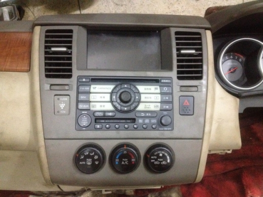 คอลโซลหน้า NISSAN TIIDA เก่าญี่ปุ่นเเท้สภาพสวย