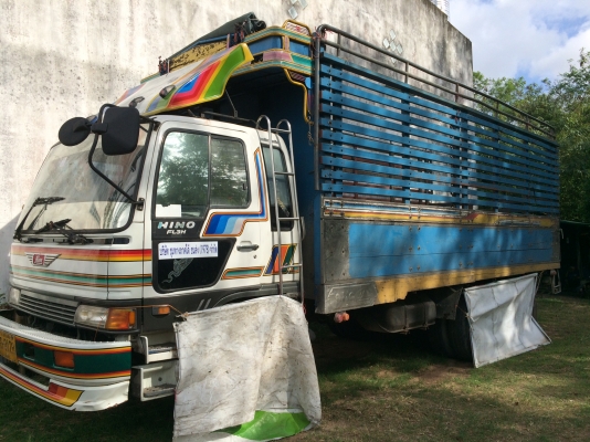 ขาย10ล้อ HINO195แรงม้า รุ่น FL3HNKA