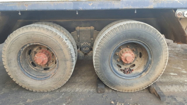 สิบล้อ hino KT925 เครื่อง EH700 ปั้มลม ช่วงล่าง 2 เพลา อีซูซุ 200 จั้มโบ้ สโลกลาง เบรก จิฟฟี่ พวงมาลัยเพาเวอร์ เครื่องดีคันซีสวย ทะเบียนม.79 เล่มเอกสารพร้อมโอน