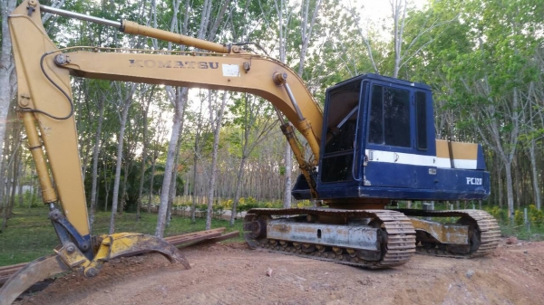 KOMATSU PC 120-3