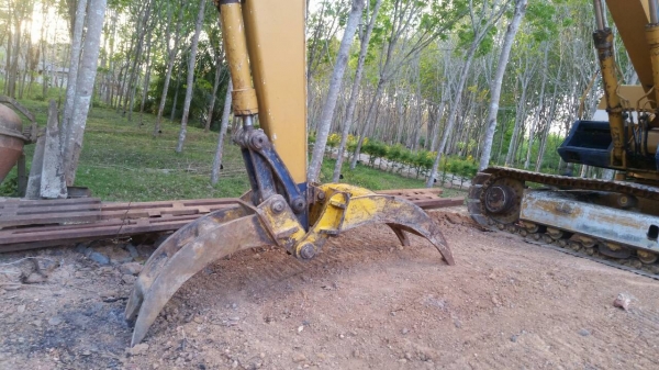 KOMATSU PC 120-3