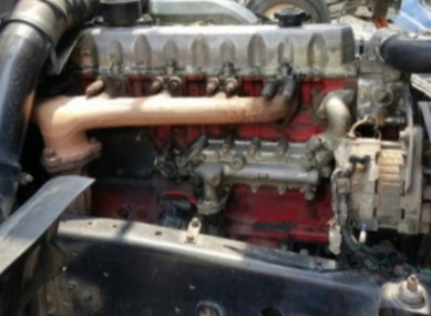 HINO FD 1J - 195 HP HO7D รถบรรทุกหกล้อ กระบะบรรทุกคอกเหล็กความยาว 6.50 เมตรสวยๆพร้อมบรรทุกหนักได้เลยครับ เครื่องยนต์แรงดีเดิมไม่มีแตกเยิ้ม หัวเก๋งสมอเงินสวยจัด ภายในห้องเก๋งสะอาดคอนโซลครบ แอร์เย็น พวงมาลัยเพาเวอร์ ระบบเบรคทริ๊ปฟี้ครบครัน ช่วงล่างใหญ่แน่นด