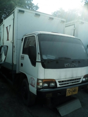 หกล้อ อีซูชุ NQR-4HF1-120ปี41ตู้10บาน ช่วงยาว5.50ม แอร์ พ.เวอร์ สภาพดีพร้อมใช้ ทะเบียนพร้อมโอน ราคาเบาๆ 395,000บ ครับท่าน