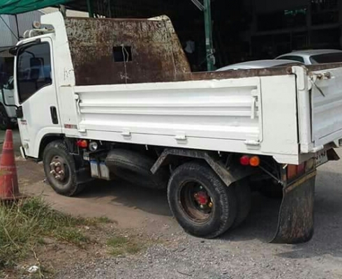 หกล้อ อีซูซุ NMR 130ปี54 ดั้มสามมิต สภาพดีเดิมๆสวยพร้อมใช้งาน ทะเบียนพร้อมโอน ราคา 695,000บ ครับ