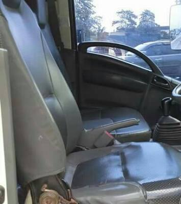 หกล้อ อีซูซุ NMR 130ปี54 ดั้มสามมิต สภาพดีเดิมๆสวยพร้อมใช้งาน ทะเบียนพร้อมโอน ราคา 695,000บ ครับ