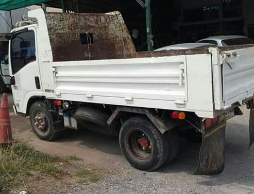 หกล้อ อีซูซุ NMR 130ปี54 ดั้มสามมิต สภาพดีเดิมๆสวยพร้อมใช้งาน ทะเบียนพร้อมโอน ราคา 695,000บ ครับ