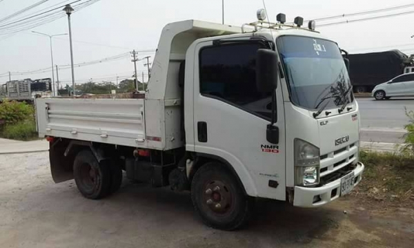 หกล้อ อีซูซุ NMR 130ปี54 ดั้มสามมิต สภาพดีเดิมๆสวยพร้อมใช้งาน ทะเบียนพร้อมโอน ราคา 695,000บ ครับ