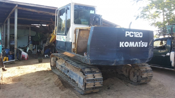 แบคโฮ KOMATSU PC120-5 ตัวเดินใหญ่ ไฟตัด อุปกรณ์กล่อง+จอ มี เอกสารอินวอย **ขาย KOMATSU PC120-5 แบคโฮยอดนิยม รุ่นพิเศษ ตัวเดินใหญ่ สภาพพร้อมใช้งาน เอกสารอินวอย HYD.EXCAVATOR KOMATSU PC120-5 S/N.40309 (ซีเรียลสูง) ตัวเดินใหญ่ ไฟฟ้าตัด อ