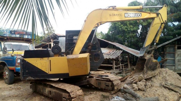 แบคโฮ KOBELCO K903A (PC60) สภาพดี บอดี้เดิมๆ เอกสารอินวอย **ขาย KOBELCO K903A แบคโฮขนาดเทียบเท่าPC60 สภาพดี ราคาเบา เอกสารอินวอย HYD.EXCAVATOR KOBELCO K903A (ซีเรียล)S/N.K-3xxx (PC60) เครื่องเดิม ISUZU 4BB1 ฝาขาว 4สูบ ปั้มเดิม เครื่อ