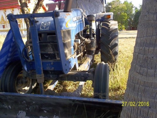 ขายด่วน  330000 บาทฟอร์ด 6600 เสื้อลาย ทะเบียนพร้อมครับ