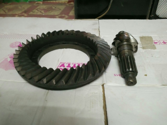 เฟืองเดยหมูบายศรีHino FD 6ล้อใหญ่ 7-39 และ8-39และ11-37ใส่เครื่อง6สูบเลย ถอดเปลี่ยน 9-39 ราคาถูก 3000 บาท สภาพดีมากครับ เฟืองเดยหมูบายศรีHino FD 6ล้อใหญ่ 7-39 และ8-39และ11-37ใส่เครื่อง6สูบเลย ถอดเปลี่ยน 9-39 ราคาถูก 3000 บาท สภาพดีมากครับ