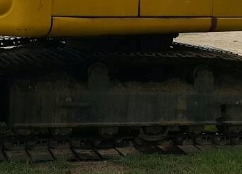 แบคโฮ KOMATSU PC200-6 เล่มทะเบียน **ขาย KOMATSU PC200-6 แบคโฮสวยๆ มีเล่มทะเบียน HYD.EXCAVATOR KOMATSU PC200-6 Original Japan Model S/N(ซีเรียล) 93022 ไฟฟ้าครบ ปั้มเดิม เครื่องวางใหม่ (ยังไม่ลงเล่ม) เครื่องCUMMINS(PC200-7)-6สูบ แน่น แ