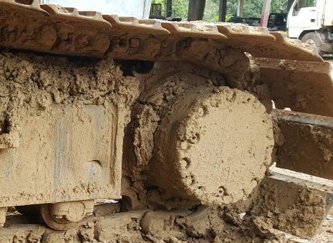 แบคโฮ KOMATSU PC200-6 เล่มทะเบียน **ขาย KOMATSU PC200-6 แบคโฮสวยๆ มีเล่มทะเบียน HYD.EXCAVATOR KOMATSU PC200-6 Original Japan Model S/N(ซีเรียล) 93022 ไฟฟ้าครบ ปั้มเดิม เครื่องวางใหม่ (ยังไม่ลงเล่ม) เครื่องCUMMINS(PC200-7)-6สูบ แน่น แ