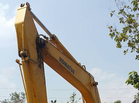 แบคโฮ KOMATSU PC200-6 เล่มทะเบียน **ขาย KOMATSU PC200-6 แบคโฮสวยๆ มีเล่มทะเบียน HYD.EXCAVATOR KOMATSU PC200-6 Original Japan Model S/N(ซีเรียล) 93022 ไฟฟ้าครบ ปั้มเดิม เครื่องวางใหม่ (ยังไม่ลงเล่ม) เครื่องCUMMINS(PC200-7)-6สูบ แน่น แ