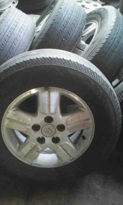 แม๊กวีโก้ ขอบ15พร้อมยางBRIDGESTONE 215/70R15 ชุด 4 ล้อ tel.081-427-3941 ไอดีไลน์ 0814273941 แม๊กวีโก้ ขอบ15พร้อมยางBRIDGESTONE 215/70R15 ชุด 4 ล้อ tel.081-427-3941 ไอดีไลน์ 0814273941