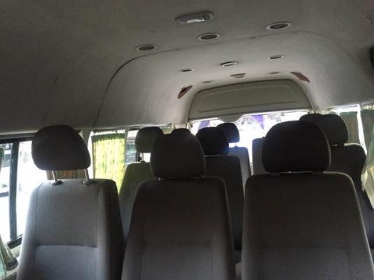 โทร 0922726669 ตันหยงเบสท์รถตู้ฝั่งธน COMMUTER ปี 2006 ดีเซลล์  เบาะ 4 แถว ราคา 629,000 บาท