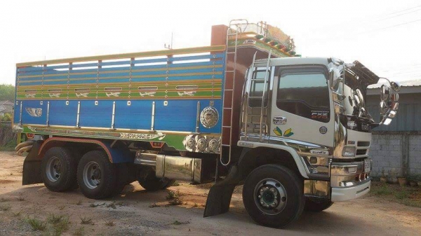 ขาย240นางฟ้าแท้โค๊ตR ช่วงล่าง เดก้า หัวนอก เครื่อง 6WF 370 แรงม้า เกียร์ Rockwell นอกของแต่งแท้ทุกชิ้น  สวยแรง จบครับ สนใจโทรมา 082-4691806