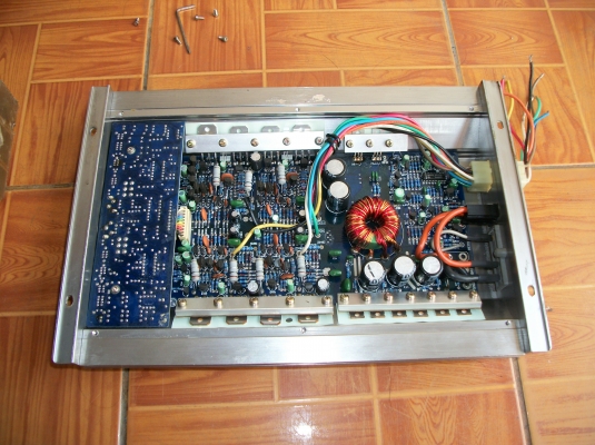 ขายแอมป์ PowerFlow 50wx4rms