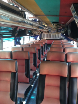 ขายรถบัส Hino 10 เมตร สภาพดีพร้อมใช้งาน(ลดราคา 350,000  18/3/59)