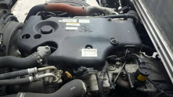 ขายรถ 6 ล้อ ตู้เปียก อีซูซุ NMR 130 แรงปี 56 สภาพสวยเดิม สนใจติดต่อได้ที่  081-9420141  ,  081-5715326