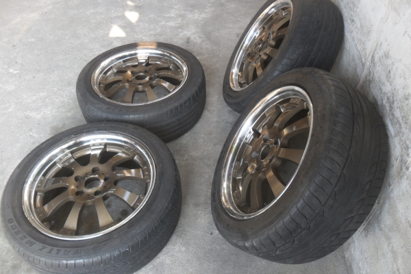 ล้อแม็ก17นิ้ว5รู114 พร้อมยาง สวยๆ 4 ล้อ ราคา 7500 บาท