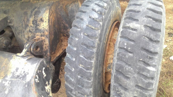 รถแบคโฮ KOMATSU  PC 60 - 2.    สนใจติดต่อ  081 - 6079515