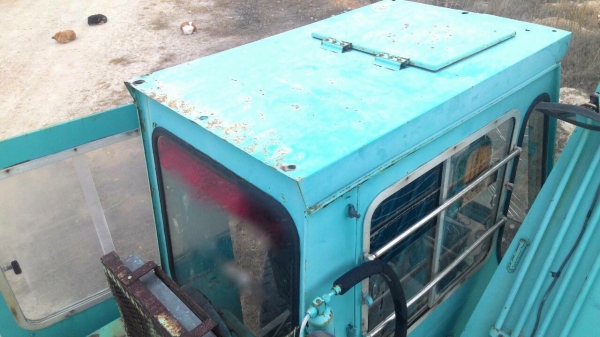 รถแบคโฮ KOMATSU  PC 60 - 2.    สนใจติดต่อ  081 - 6079515