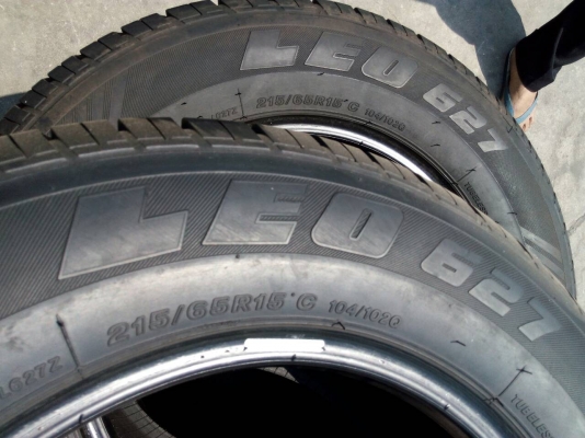 215/65R15 BRIDGESTONE LEO 627 สวยครับ ชุด 4 เส้น tel.081-427-3941 ไอดีไลน์  0814273941