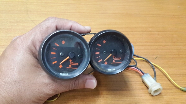 ขาย meterหน้าปัด บอกตำแหน่งการขึ้นลงของหางเครื่องยนต์YAMAHA