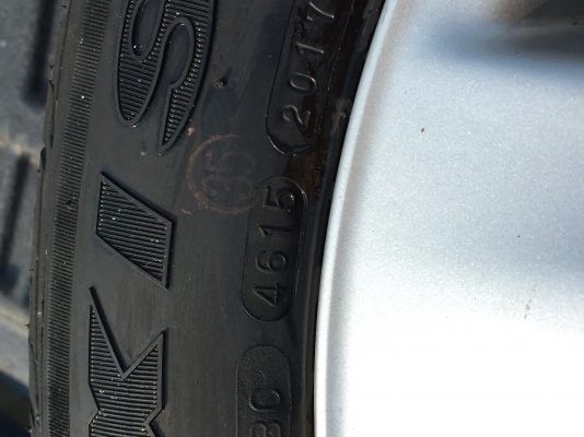 ขายล้อวีออสขอบ 15ยางใหม่