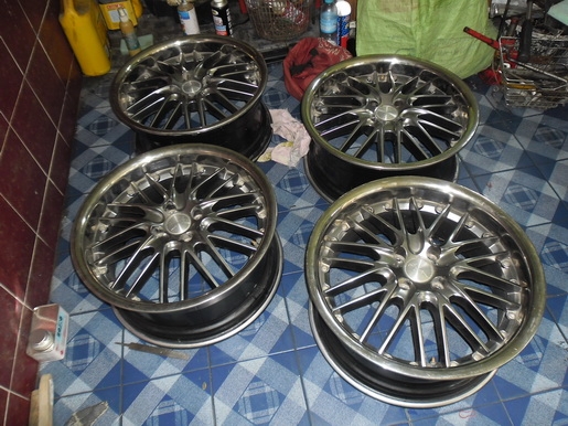 ปรับราคาขายถูกๆ MAX 17 กว้าง7.5  et42 4รู100 สีไฮเปอร์ ขอบเ งา