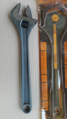 ขายประแจเลื่อน BAHCO 15" MADE IN SWEDEN.งานเก่าเก็บ