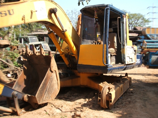 ขายซากแม็คโคร  เช่น เครื่องยนต์ ปั้ม ตัวเดิน เอว มอเตอร์สวิง บุ้งกี้