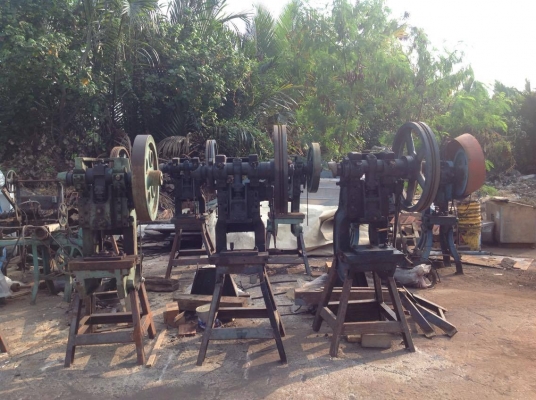 ขายเหมาเครื่องจักรมีทั้งหมด 19 ตัวหรือซื้อแยกก้ได้ครับ