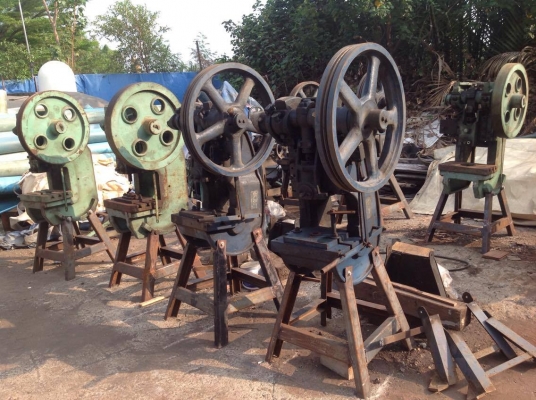 ขายเหมาเครื่องจักรมีทั้งหมด 19 ตัวหรือซื้อแยกก้ได้ครับ ขายเหมาเครื่องจักรมีทั้งหมด 19 ตัวหรือซื้อแยกก้ได้ครับ