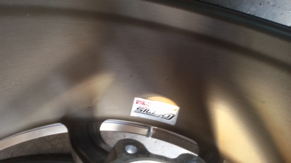 ขายแม็คพร้อมยางครบชุด6รู ปิคอัพยางปี2014สีเดิม