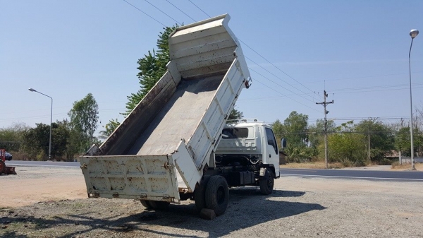 ขาย6ล้อดัมพ์ NKR130แรง 4HG1 กระบะยาว4เมตร แชชซีสวยเครื่องดี ก.ไฟฟ้า แอร์ครบ เครื่องแน่น ยางดี สภาพพร้อมวิ่งงาน ชุดโอนทะเบียนครบ