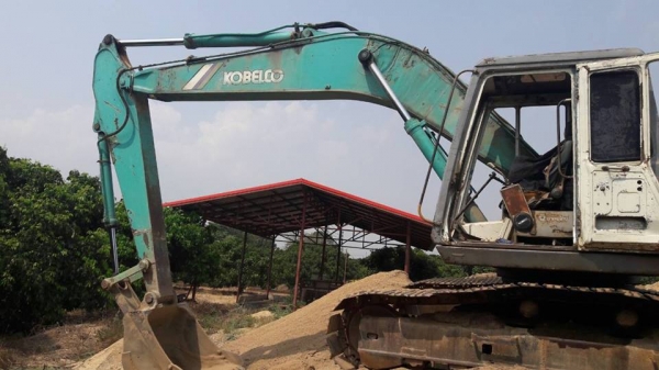 KOBELCO SK200 M2