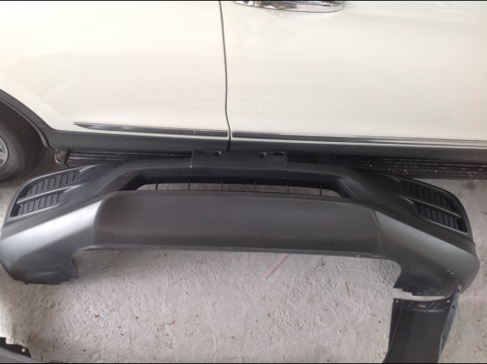 ขายกันชนหน้าหลังและตะแกรงหน้า CRV 2013 ตัว S ถอดจากศูนย์ไม่เคยใช้ สภาพดี