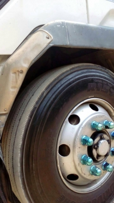 ขายสิบล้อ ราคา 835,000บ มิตซู ไอ้หลง FN527-TF 220โบว์ ปี47 เกียร์เดิม10สปีส 2เพาเบรคใหญ่ ดั้มพื้นเรียบ สภาพดีสวยกริ๊ปเดิมๆพร้อมใช้งาน ทะเบียนพร้อมโอน ราคา 835,000บ  ต่อรองได้