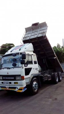 ขายสิบล้อ ราคา 835,000บ มิตซู ไอ้หลง FN527-TF 220โบว์ ปี47 เกียร์เดิม10สปีส 2เพาเบรคใหญ่ ดั้มพื้นเรียบ สภาพดีสวยกริ๊ปเดิมๆพร้อมใช้งาน ทะเบียนพร้อมโอน ราคา 835,000บ  ต่อรองได้