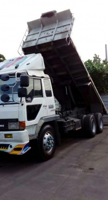 ขายสิบล้อ ราคา 835,000บ มิตซู ไอ้หลง FN527-TF 220โบว์ ปี47 เกียร์เดิม10สปีส 2เพาเบรคใหญ่ ดั้มพื้นเรียบ สภาพดีสวยกริ๊ปเดิมๆพร้อมใช้งาน ทะเบียนพร้อมโอน ราคา 835,000บ  ต่อรองได้