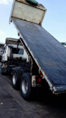 ขายสิบล้อ ราคา 835,000บ มิตซู ไอ้หลง FN527-TF 220โบว์ ปี47 เกียร์เดิม10สปีส 2เพาเบรคใหญ่ ดั้มพื้นเรียบ สภาพดีสวยกริ๊ปเดิมๆพร้อมใช้งาน ทะเบียนพร้อมโอน ราคา 835,000บ  ต่อรองได้