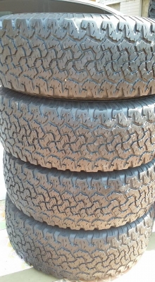 ขายยาง bf 265/70/16 ดอกดีปีเก่า ชุดละ 3500 บาท ขายยาง bf 265/70/16 ดอกดีปีเก่า ชุดละ 3500 บาท