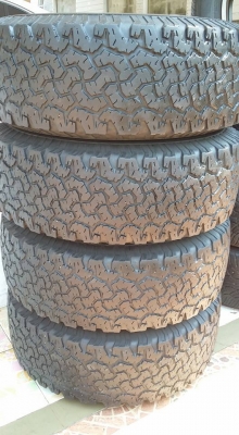 ขายล้อหล่อ te37x ขนาด 16x8 พร้อมยาง bf 265/70/16 ครับ ขายล้อหล่อ te37x ขนาด 16x8 พร้อมยาง bf 265/70/16 ครับ