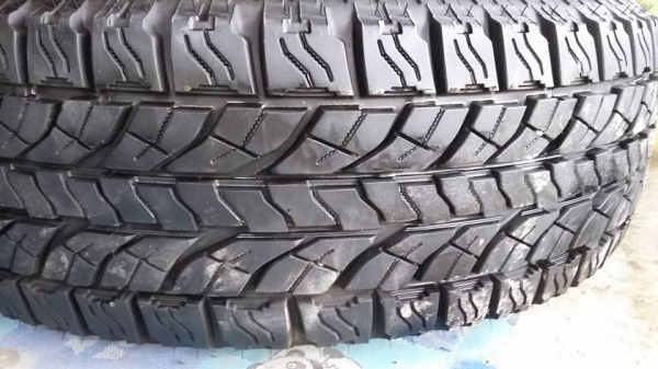 ขายล้อพร้อมยาง 245/70/16 ปี 15 ขายล้อพร้อมยาง 245/70/16 ปี 15