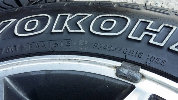 ขายล้อพร้อมยาง 245/70/16 ปี 15 ขายล้อพร้อมยาง 245/70/16 ปี 15