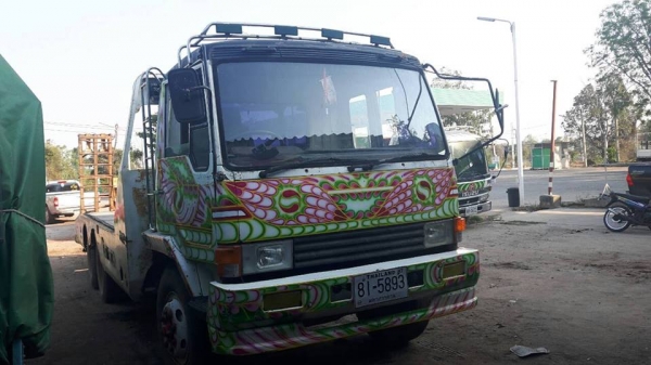 ขาย10ล้อเทรลเลอร์ หลง FUSO 195 1เพลา ช่วงล่างใหญ่ หางพับลากรถเกี่ยวข้าว แชชซีสวยเครื่องดี สภาพพร้อมวิ่งงาน ชุดโอนทะเบียนครบ