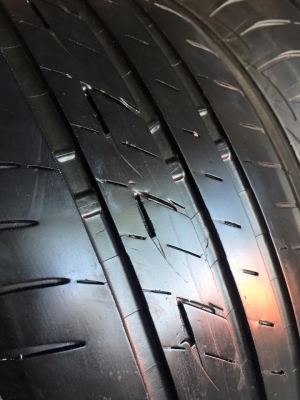 ขายยาง BRIDGESTONE ECOPIA EP200 215-60-16 ปลายปี13 ลงพื้นจริงปี14 ดอกแน่นๆ ชุดละ 2,900 บาท